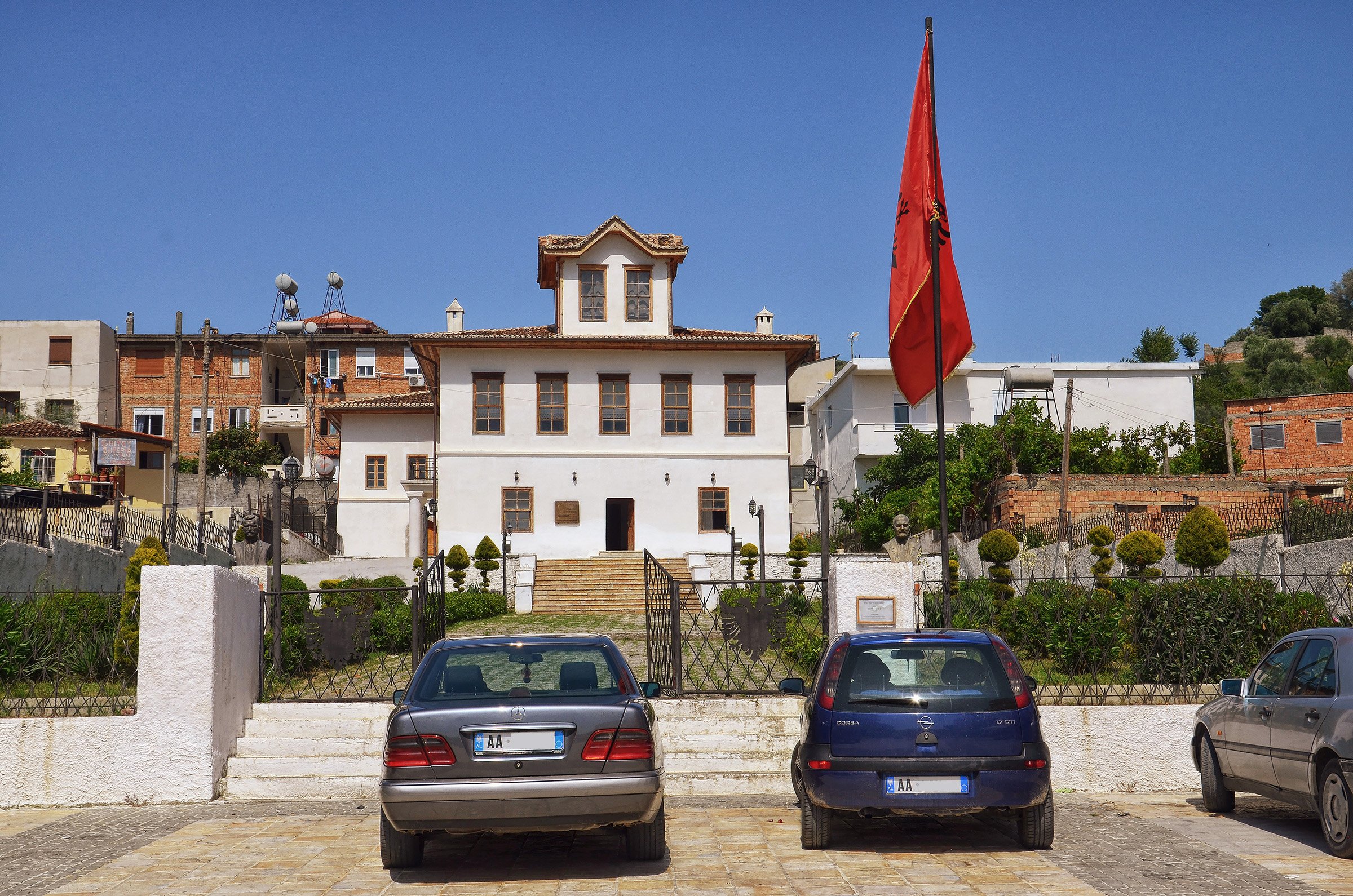 Lushnjë