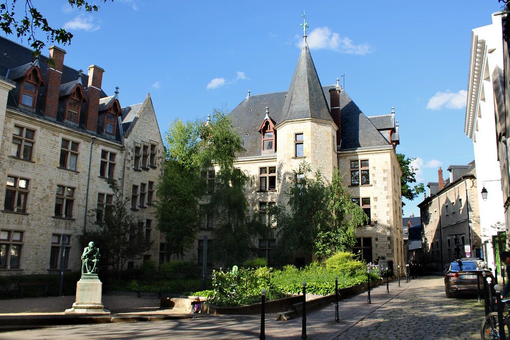 Bourges