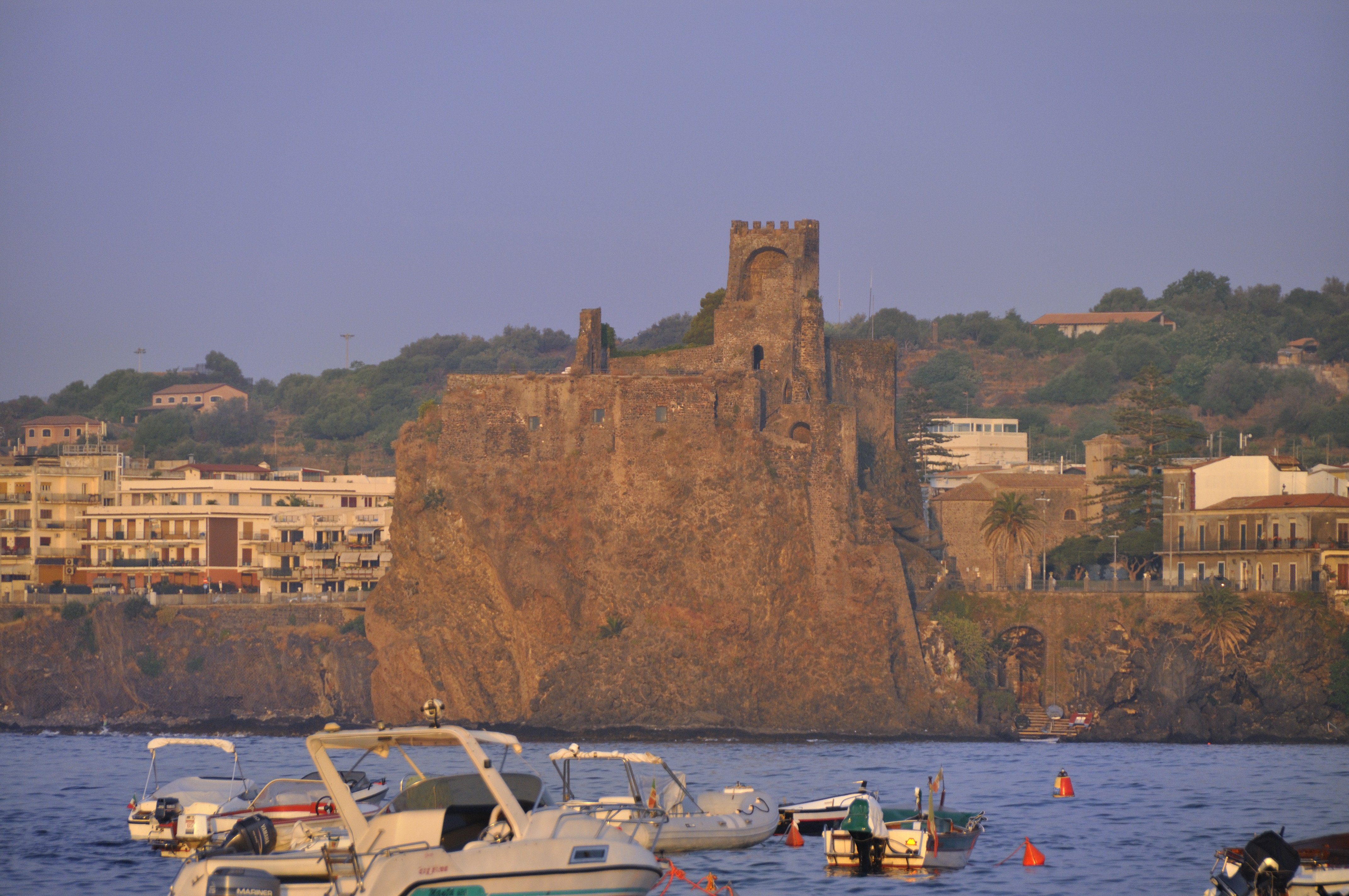 Aci Castello
