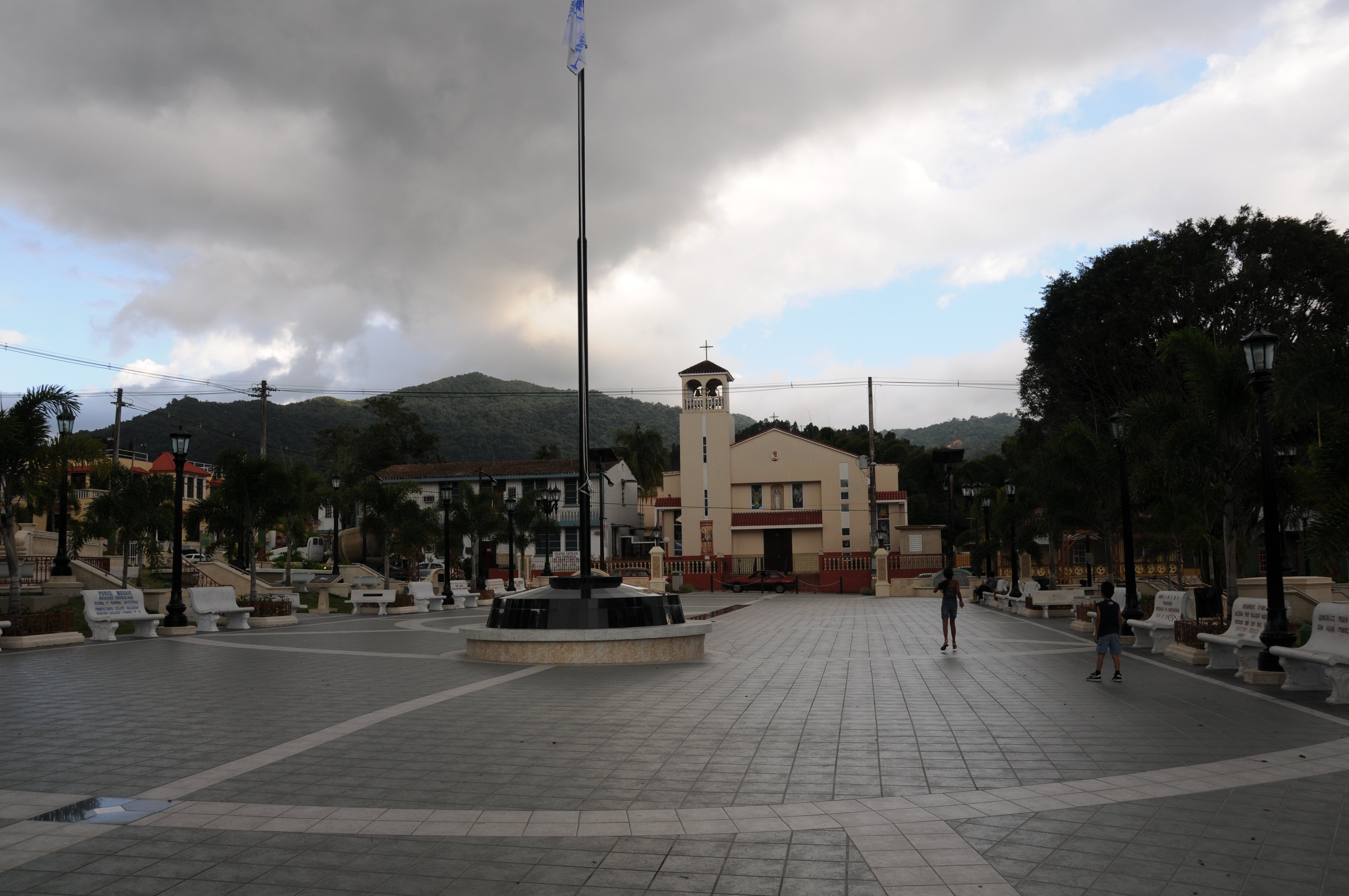 Adjuntas